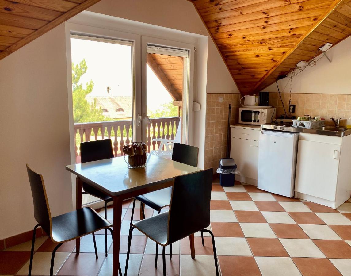 Viztuekoer Apartman Tihany Exterior photo