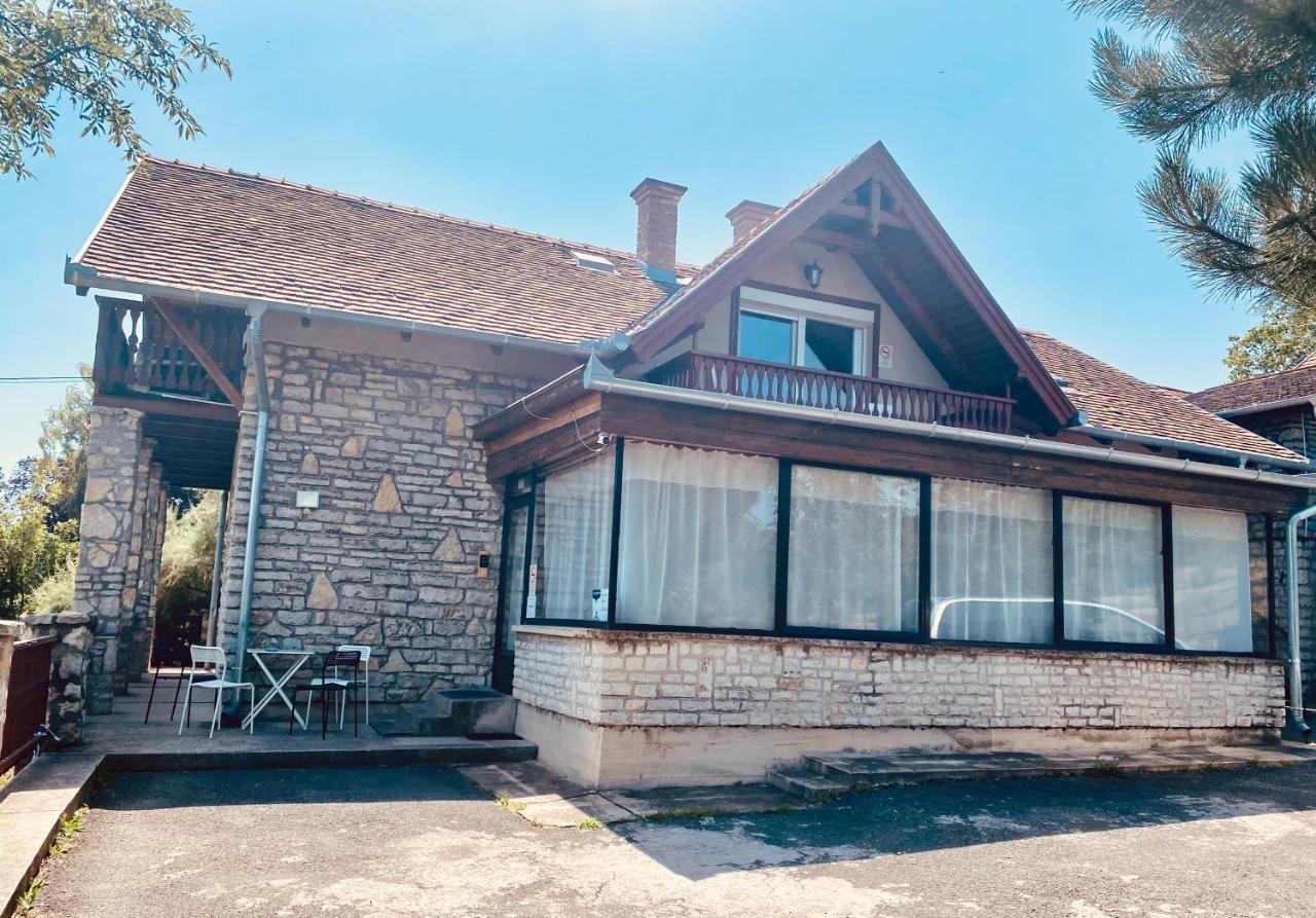 Viztuekoer Apartman Tihany Exterior photo